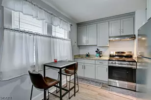 275 Greylock Pkwy, Belleville, NJ 07109 - Photo 9