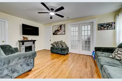 275 Greylock Pkwy #3, Belleville, NJ 07109 - Photo 7