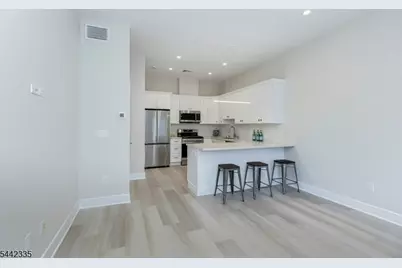 803 Springfield Ave #C, Summit, NJ 07901 - Photo 3