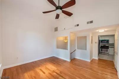 15 Glenridge Ave #5, Montclair, NJ 07042 - Photo 3