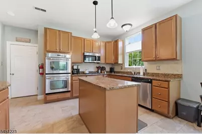 51 Oak Leaf Ln, Tinton Falls Boro, NJ 07712 - Photo 29