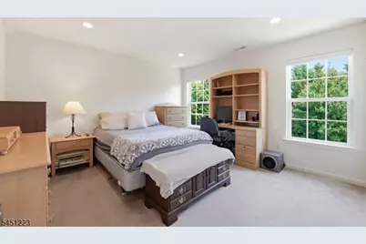 51 Oak Leaf Ln, Tinton Falls Boro, NJ 07712 - Photo 17