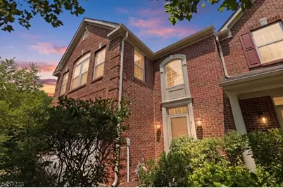 51 Oak Leaf Ln, Tinton Falls Boro, NJ 07712 - Photo 1