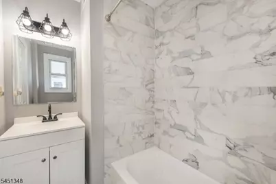 22 Comfort Pl, Clifton, NJ 07011 - Photo 11