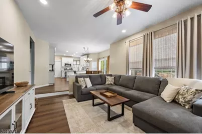 208 Yvonne Way, Greenwich Township, NJ 08886 - Photo 9