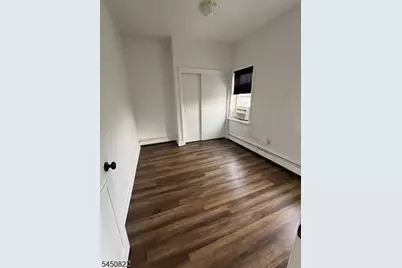 17 Elm St, Newark, NJ 07102 - Photo 5