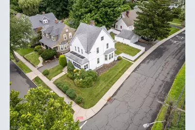 39 Brookdale Ave, Verona, NJ 07044 - Photo 3