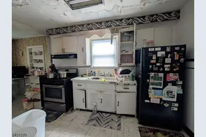 334 Schley St, Newark, NJ 07112 - Photo 7