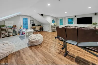 112 E Valley Brook Rd, Washington Township, NJ 07853 - Photo 9