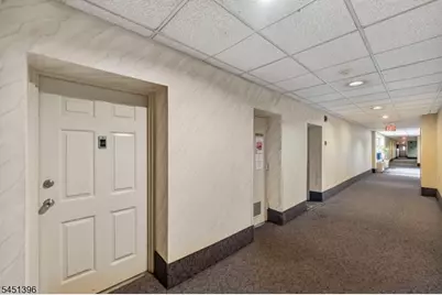 19-31 Lyons Ave #204, Newark, NJ 07112 - Photo 17