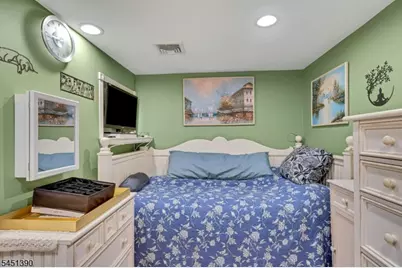 446 Post Ave, Lyndhurst Township, NJ 07071 - Photo 33