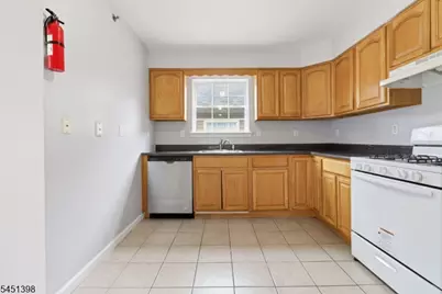 83 Farley Ave, Newark, NJ 07108 - Photo 9