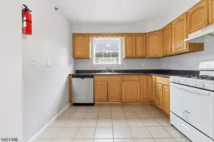 83 Farley Ave, Newark, NJ 07108 - Photo 9