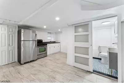 731 Berkeley Ave, Orange, NJ 07050 - Photo 43