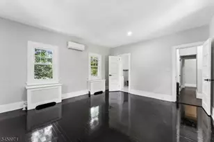 731 Berkeley Ave, Orange, NJ 07050 - Photo 39