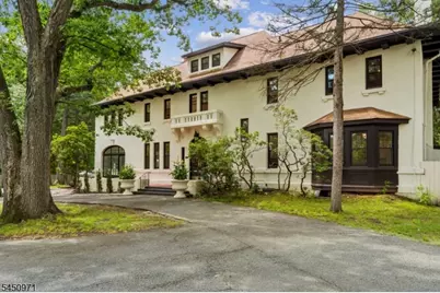 731 Berkeley Ave, Orange, NJ 07050 - Photo 5