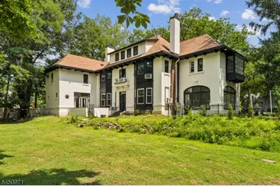 731 Berkeley Ave, Orange, NJ 07050 - Photo 47