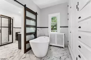 731 Berkeley Ave, Orange, NJ 07050 - Photo 27