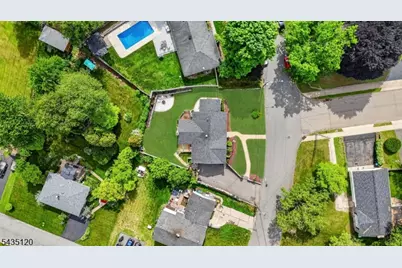 840 Lopatcong St, Belvidere, NJ 07823 - Photo 7