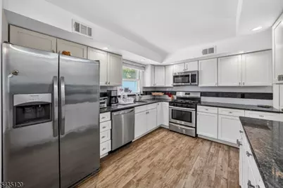 840 Lopatcong St, Belvidere, NJ 07823 - Photo 13