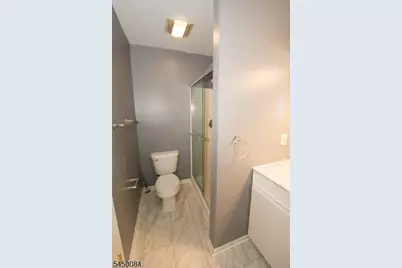 1602 Windsor Ct, Denville, NJ 07834 - Photo 7
