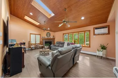 12 Carpenter Pl, Cranford Township, NJ 07016 - Photo 3