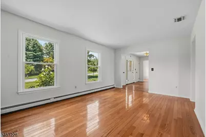 9 North Field Dr, Wantage, NJ 07461 - Photo 9