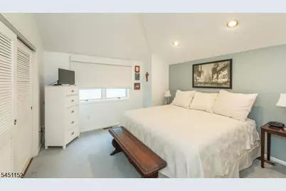 13 Stonegate Dr, Roseland, NJ 07068 - Photo 17