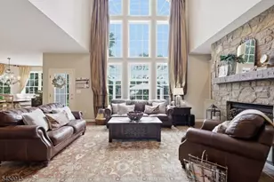 17 Setting Sun Dr, Washington Township, NJ 07840 - Photo 5
