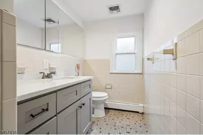 18 Manor Rd, Livingston, NJ 07039 - Photo 23