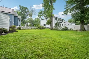 18 Manor Rd, Livingston, NJ 07039 - Photo 27