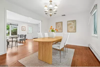 18 Manor Rd, Livingston, NJ 07039 - Photo 11