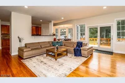 2 Brenner Ct, Franklin Township, NJ 08873 - Photo 11
