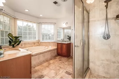 2 Brenner Ct, Franklin Township, NJ 08873 - Photo 17