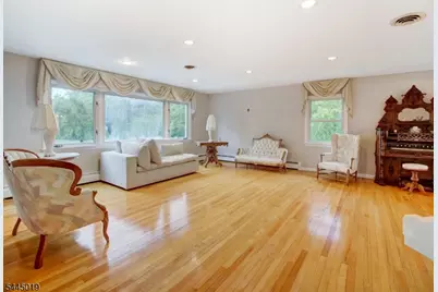 441 N 15th St, Kenilworth, NJ 07033 - Photo 7
