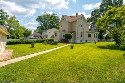 1746 Elk St, Piscataway Township, NJ 08854 - Photo 5