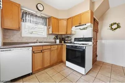 112 Grove Ave, Verona, NJ 07044 - Photo 11