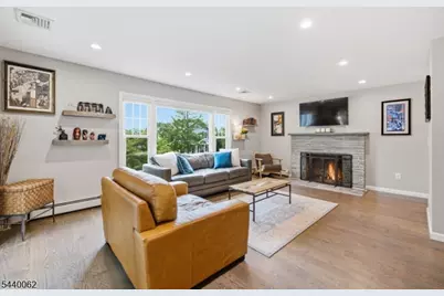126 E Shore Trl, Sparta Township, NJ 07871 - Photo 11