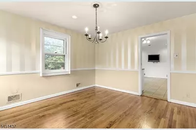 29 Devonshire Ter, West Orange Township, NJ 07052 - Photo 11