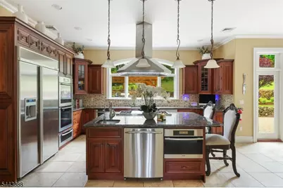 41 Mareu Dr, Watchung, NJ 07069 - Photo 11
