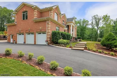 41 Mareu Dr, Watchung, NJ 07069 - Photo 3