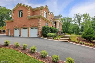 41 Mareu Dr, Watchung, NJ 07069 - Photo 3