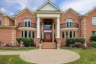 41 Mareu Dr, Watchung, NJ 07069 - Photo 1