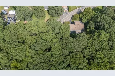 782 Brooklyn Mountain Rd, Hopatcong, NJ 07843 - Photo 5