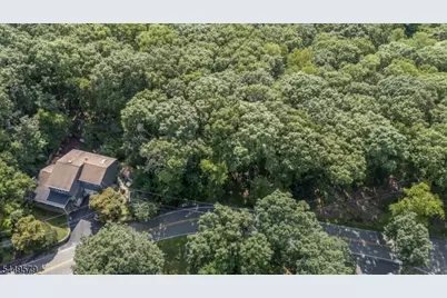 782 Brooklyn Mountain Rd, Hopatcong, NJ 07843 - Photo 3