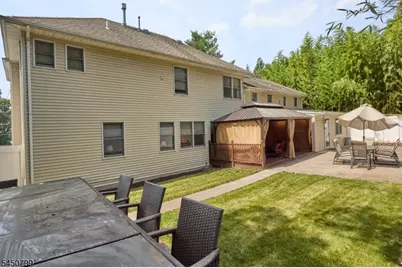 2 Cayuga Trl, Wayne, NJ 07470 - Photo 27