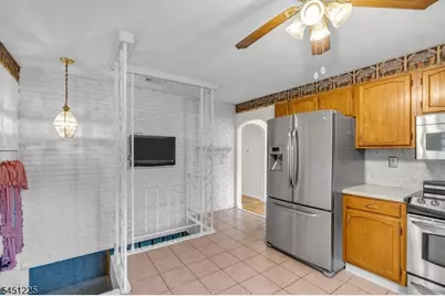602 Pennsylvania Ave, Pohatcong Township, NJ 08865 - Photo 9