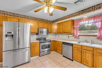 602 Pennsylvania Ave, Pohatcong Township, NJ 08865 - Photo 7