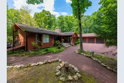 111 Ballantine Rd, Andover Township, NJ 07821 - Photo 3