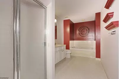 261 Riverwalk Way, Clifton, NJ 07014 - Photo 19